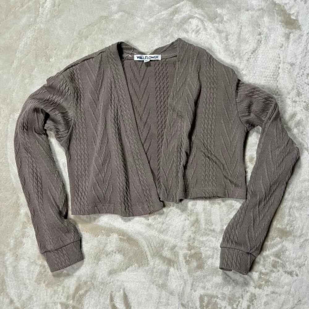 Wallflower Women's Cropped Open-front Cardigan in Taupe Medium